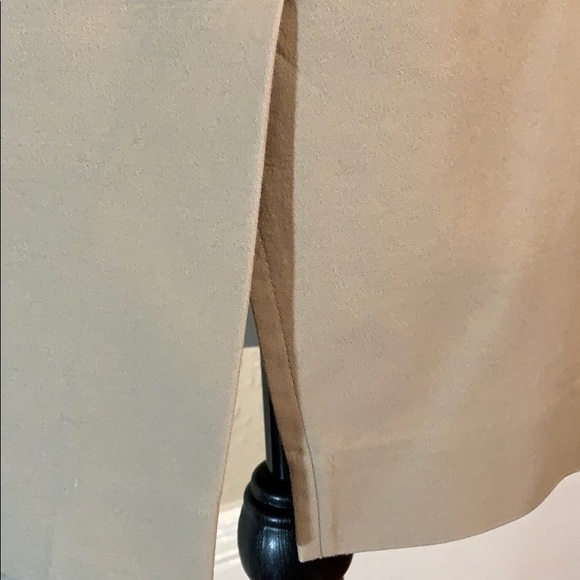 Skirt and jacket suit - Picture 7 of 16